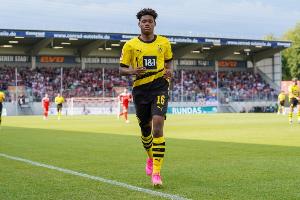 九游体育-多特官方：小将杜兰维尔将因肩伤接受手术，伤缺时间不定