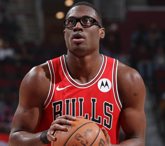 强如贝恩20年仅是30号秀，同届前十都有谁？榜眼成最大水货